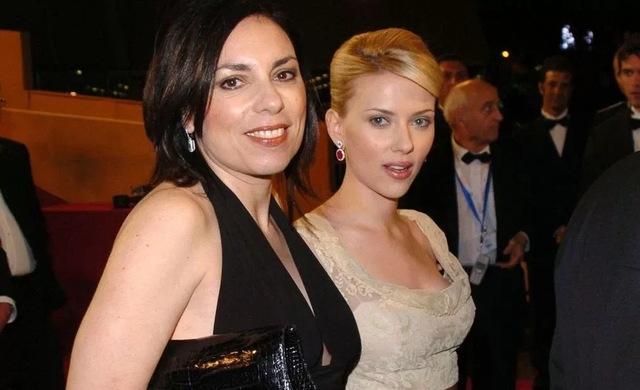 Scarlett Johansson & Melanie Sloan – Hollywood’s Enduring Allure